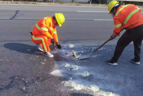 黑水公路下沉注浆加固